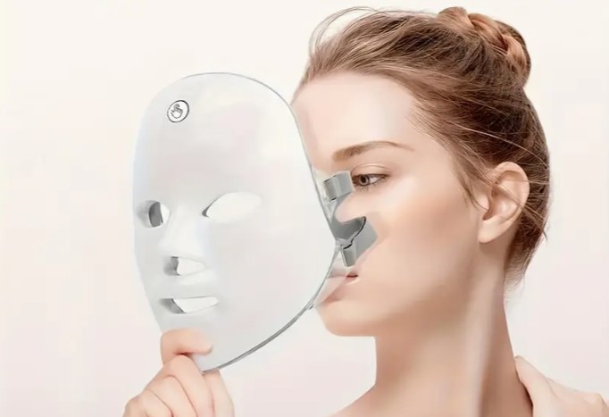 Ваша косметичка устарела: доступные гаджеты для красоты